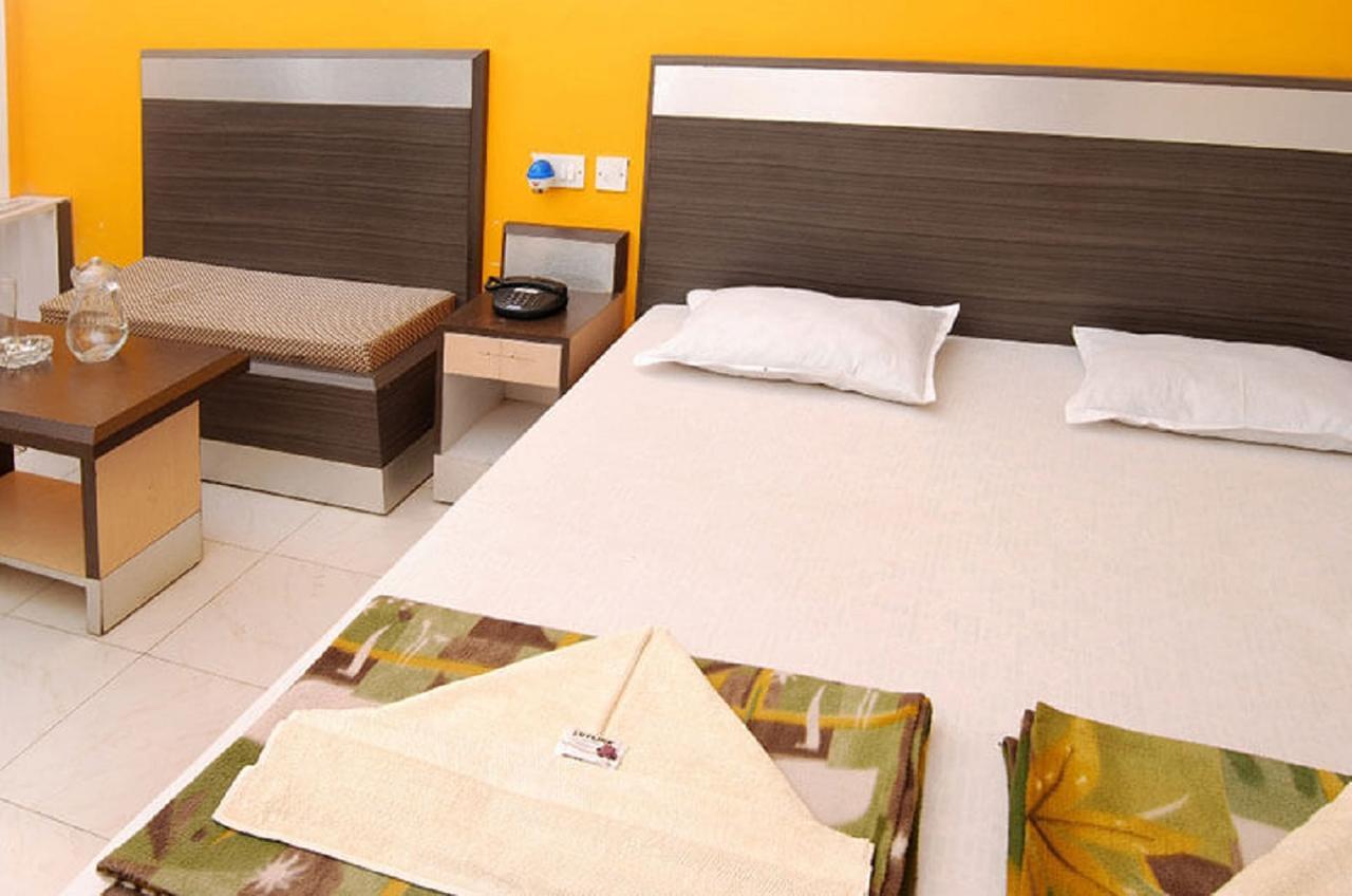 Hotel Yashoda International Tarapith Exterior foto