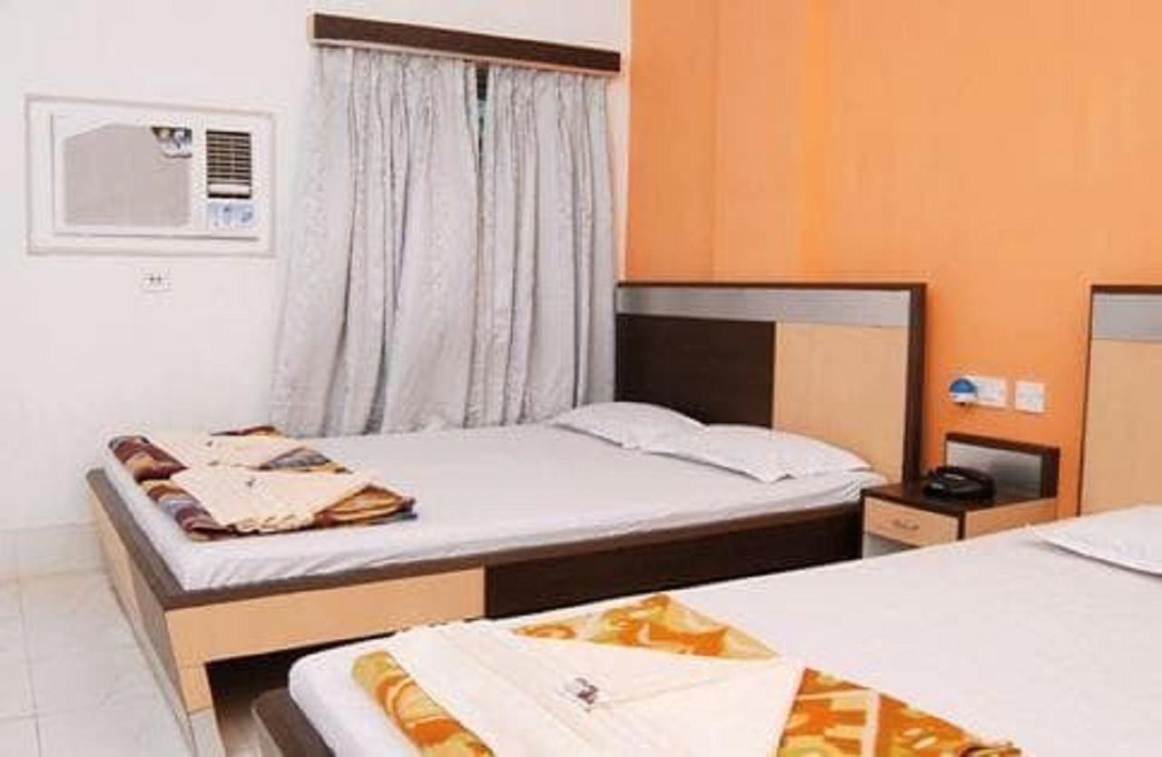 Hotel Yashoda International Tarapith Exterior foto